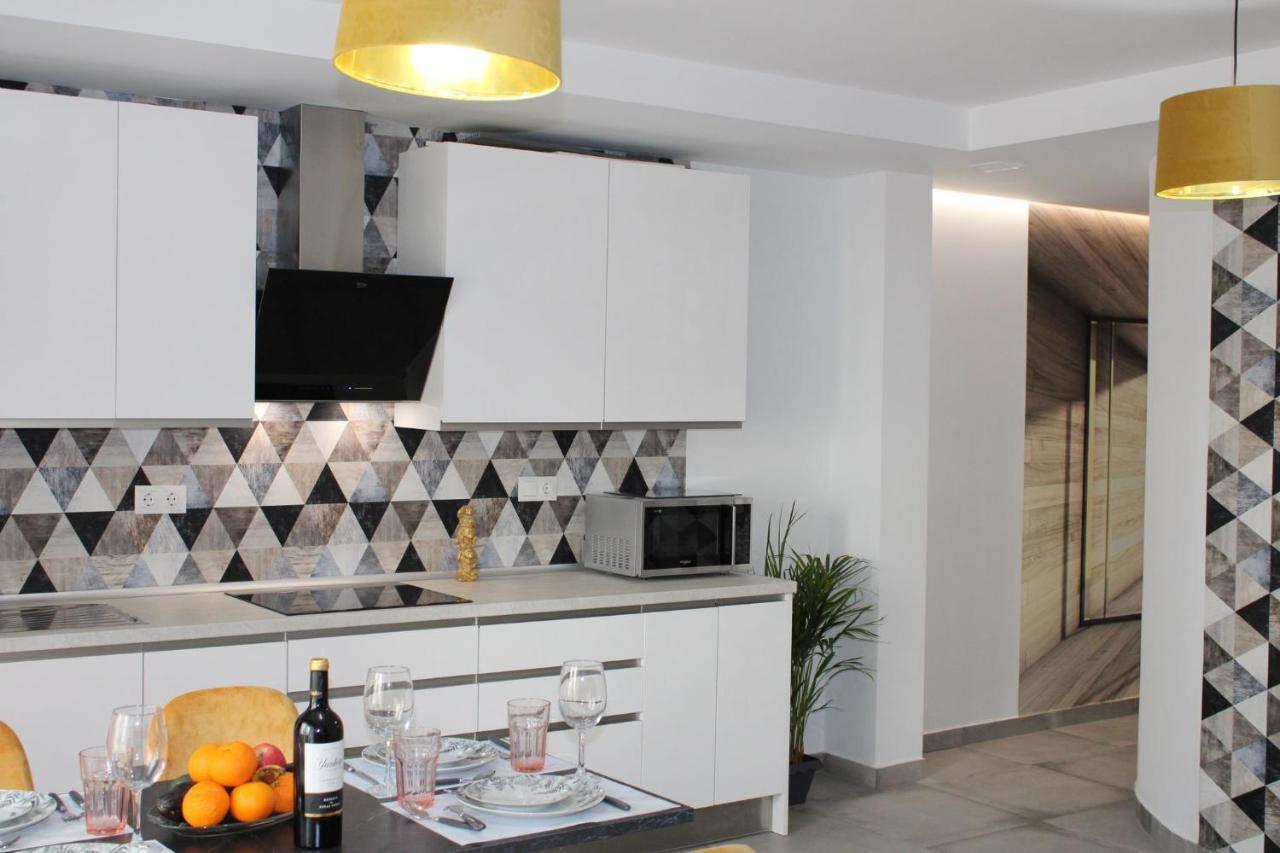Los Boliches Holidays Suites Fuengirola Exteriér fotografie